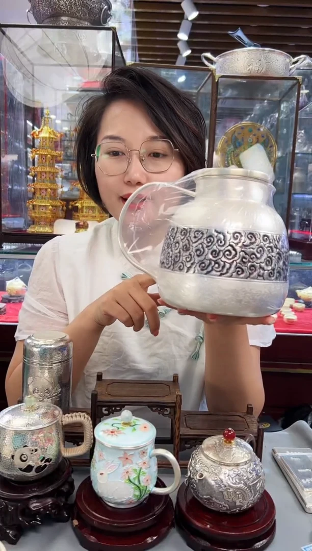 999 手工锤纹水壶