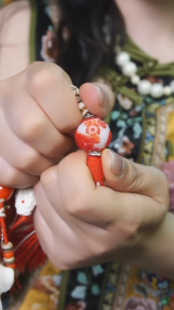 琉璃轿****玉1058