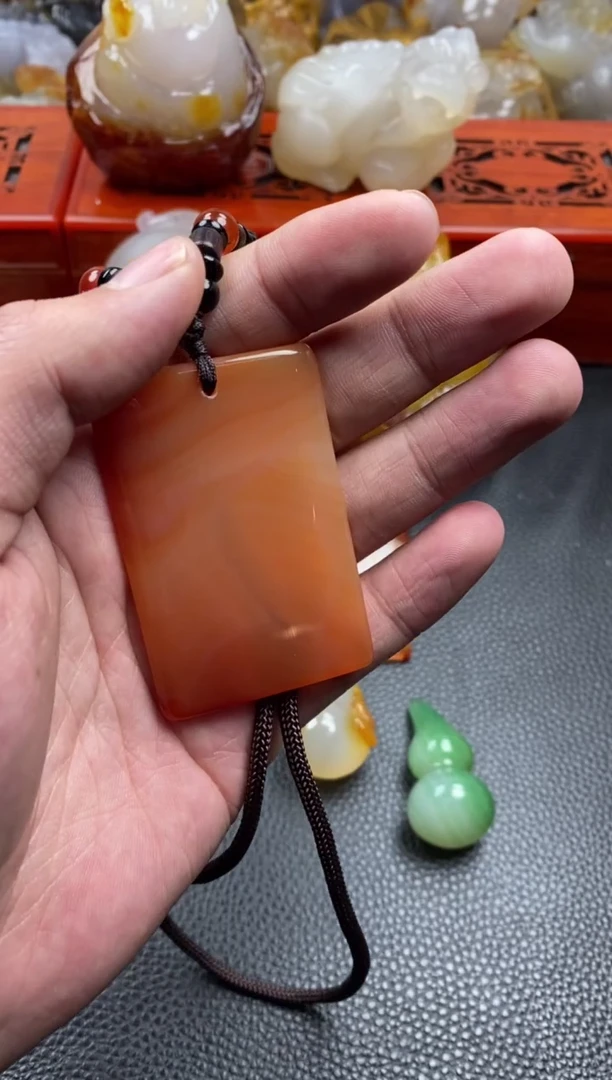 【闪购商品】玛瑙/玉髓挂件未镶嵌00