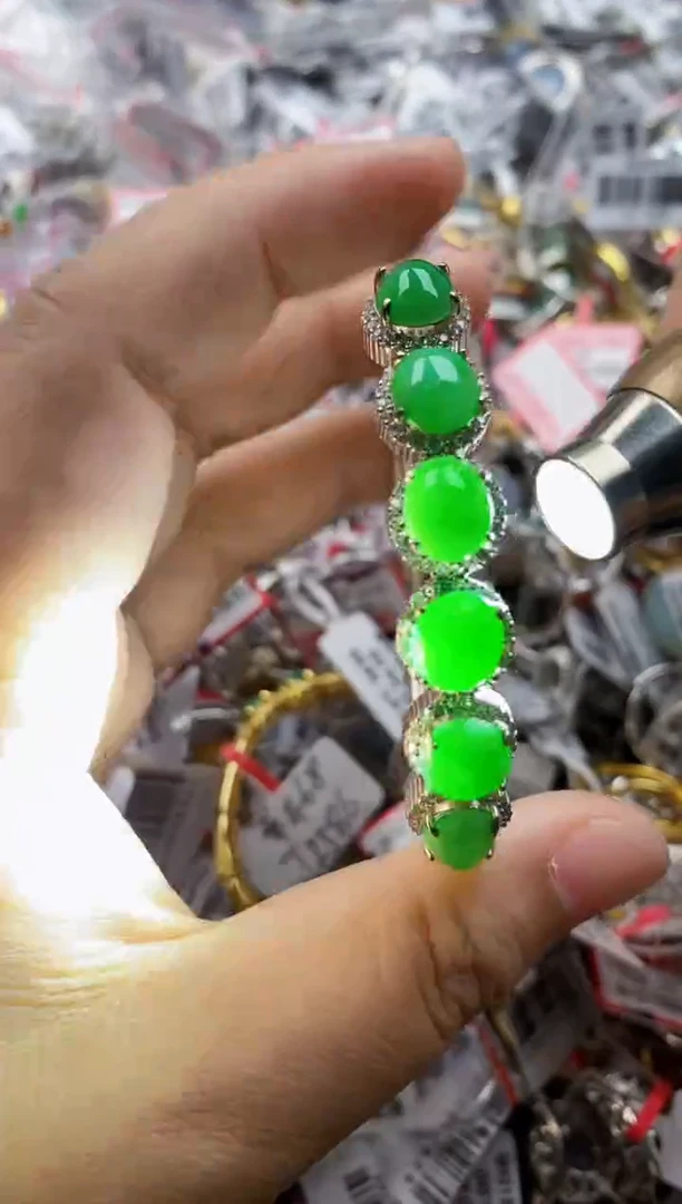 翡翠戒指银S925镶嵌7777   8