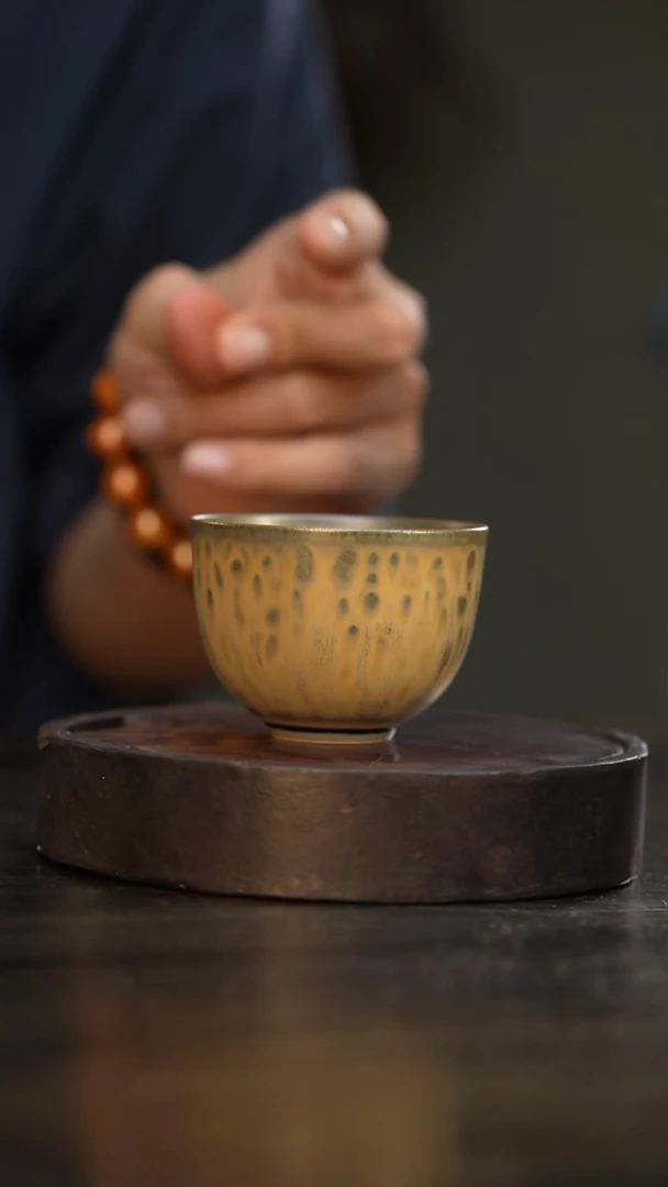 72柴房陶瓷柴烧作品款主人杯