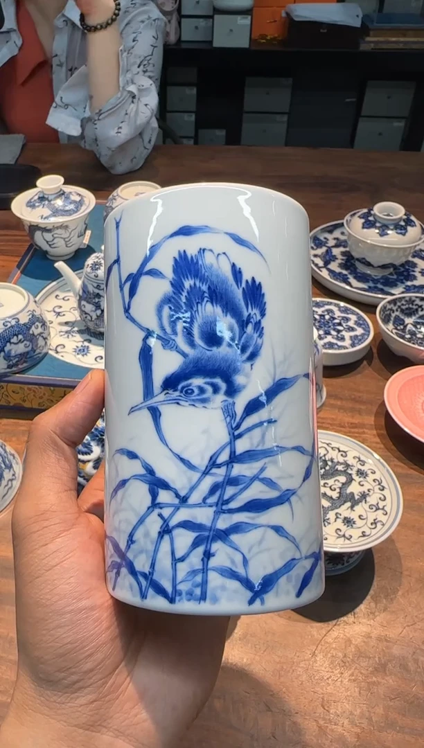 天义华 青花单翠笔筒