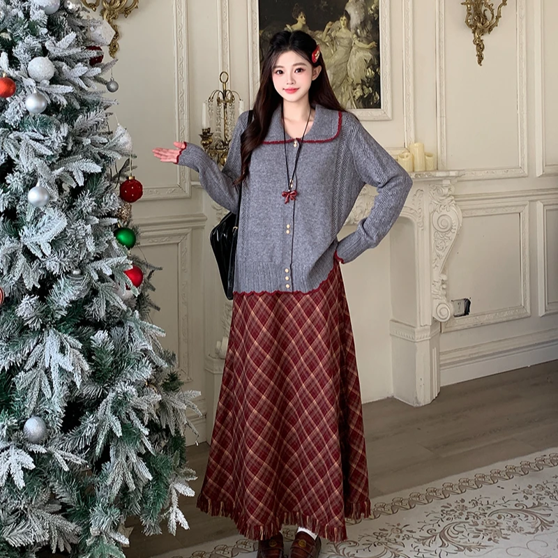 冬款胖mm大妈女甜美圣诞穿搭针织毛衣格子半身裙套装 72202+23427
