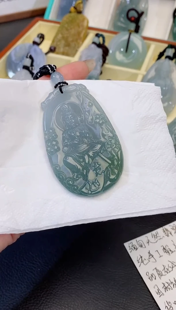 颈饰未镶嵌翡翠缅甸天然翡翠