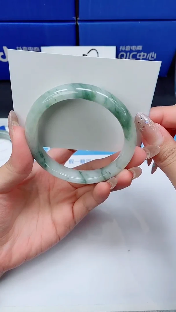 未镶嵌手镯石英质玉A36-62.7