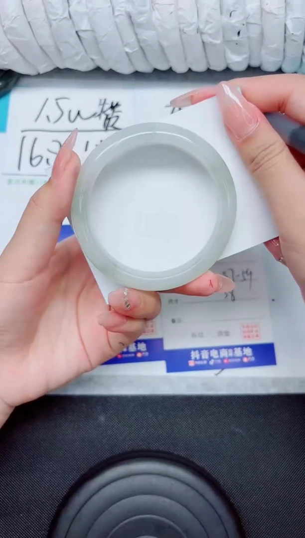石英质玉手镯未镶嵌215-58