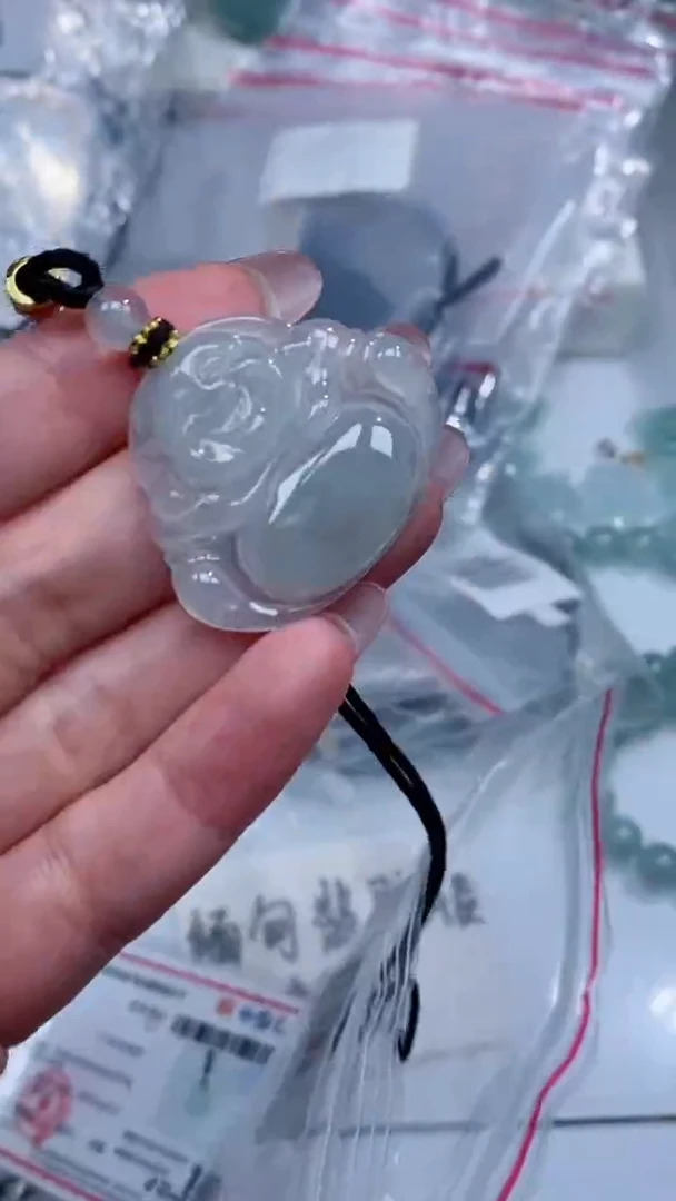 颈饰未镶嵌翡翠吊坠