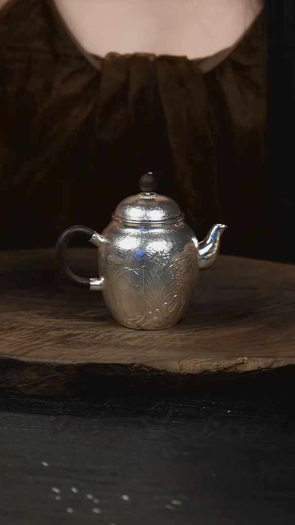 君子兰美人肩泡茶壶