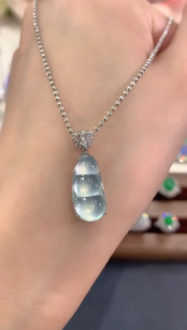 吊坠(不含链)18K金镶嵌翡翠a105