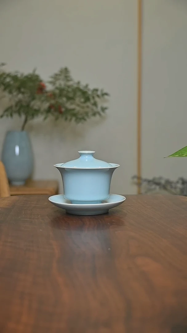 马蹄盖碗 天青 微瑕 朱晓辉款