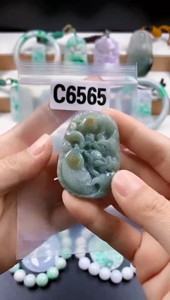 颈饰未镶嵌翡翠天然翡翠吊坠挂件