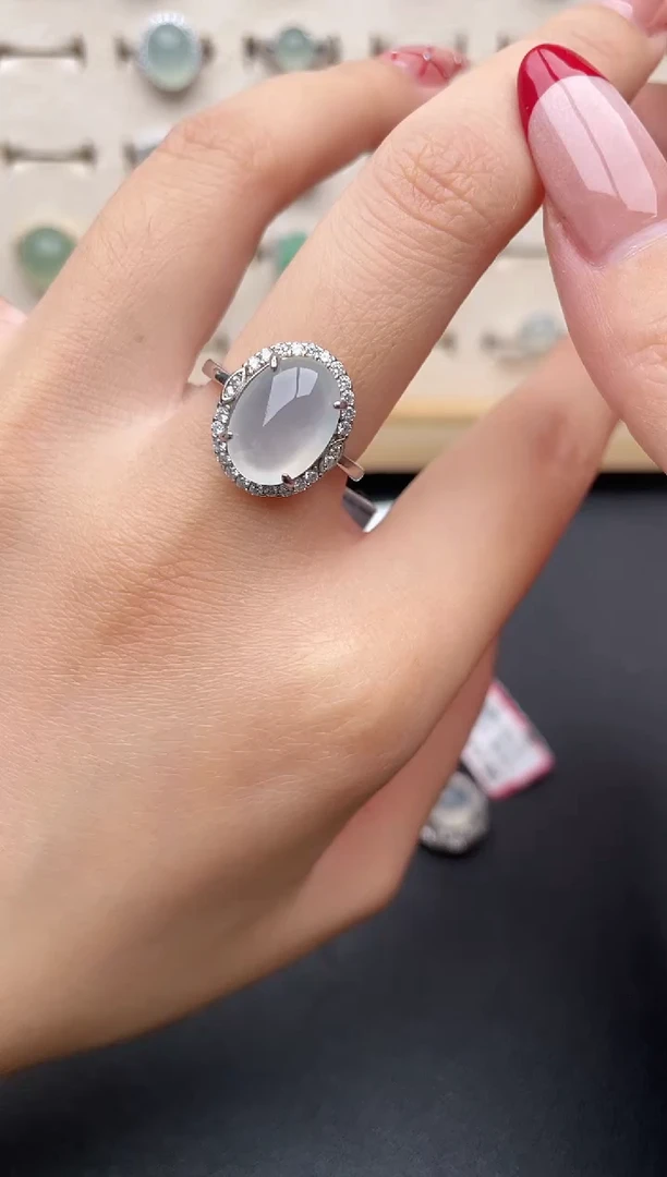 【闪购商品】翡翠戒指银S925镶嵌一物一证一礼盒