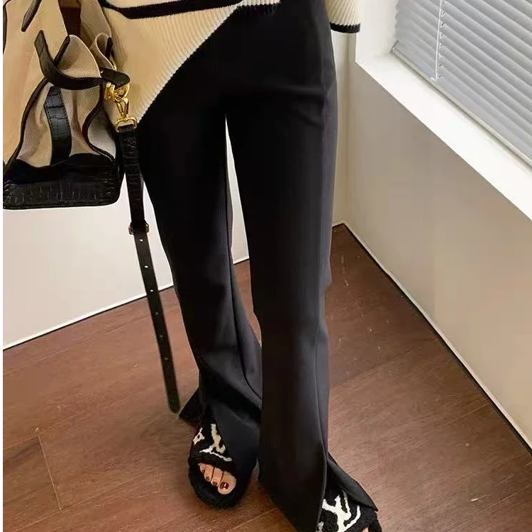 十三行今喜2025黑色微喇休闲裤秋季新款修身显瘦高腰开叉喇叭裤女