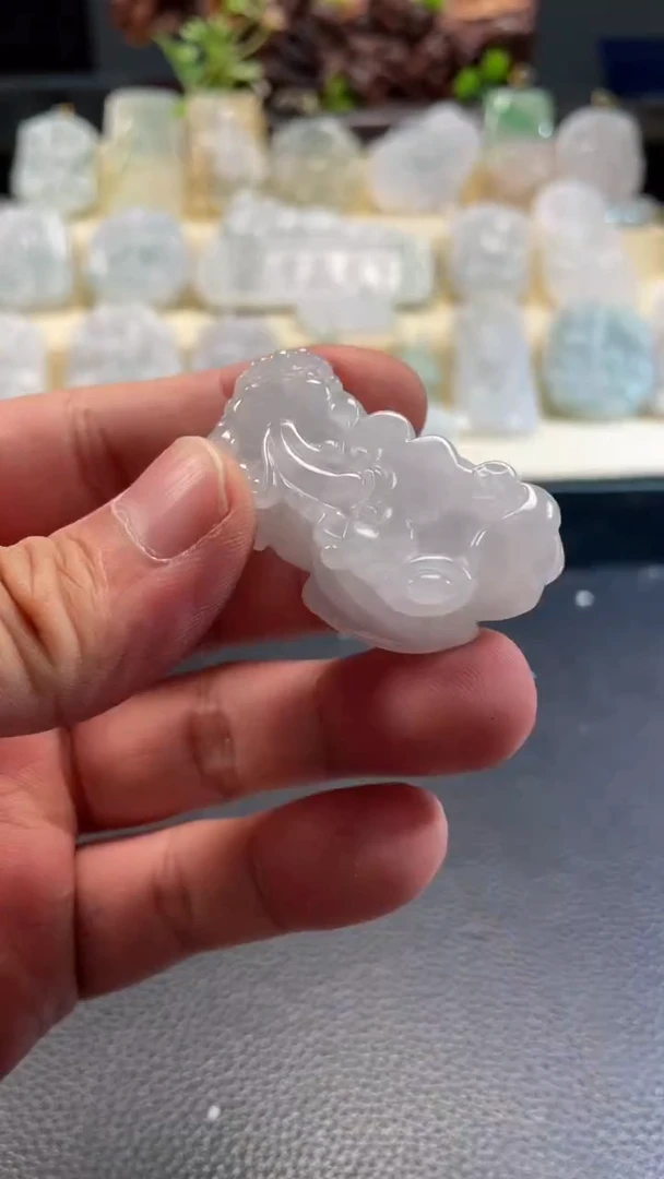 颈饰未镶嵌翡翠10/01/192