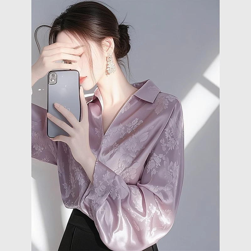 今年爆款紫色缎面提花衬衫女款2025早春新款独特漂亮法式长袖上衣