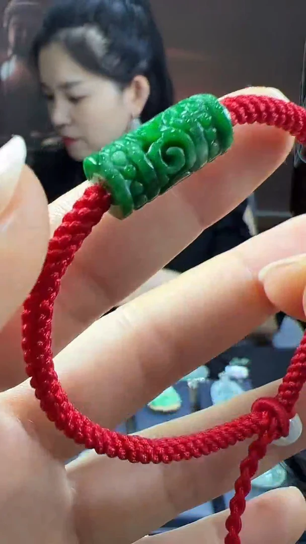 未镶嵌挂件翡翠手绳
