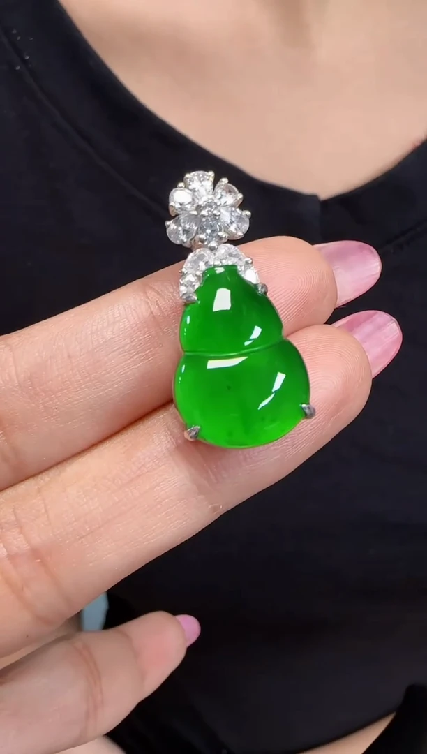 未镶嵌定制翡翠翡翠吊坠148