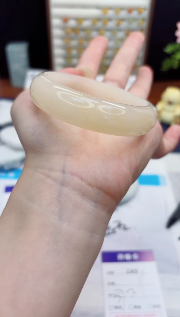 未镶嵌手镯石英质玉249-财气镯-圈口57
