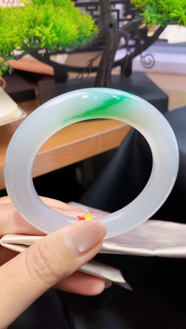 未镶嵌手镯翡翠k21天然A货缅甸翡翠57.3圆条总价16万定金2万