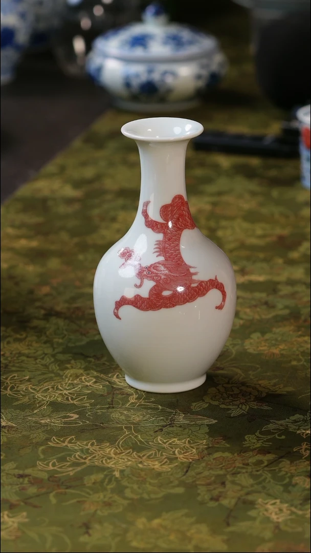 其他精品釉里红花器