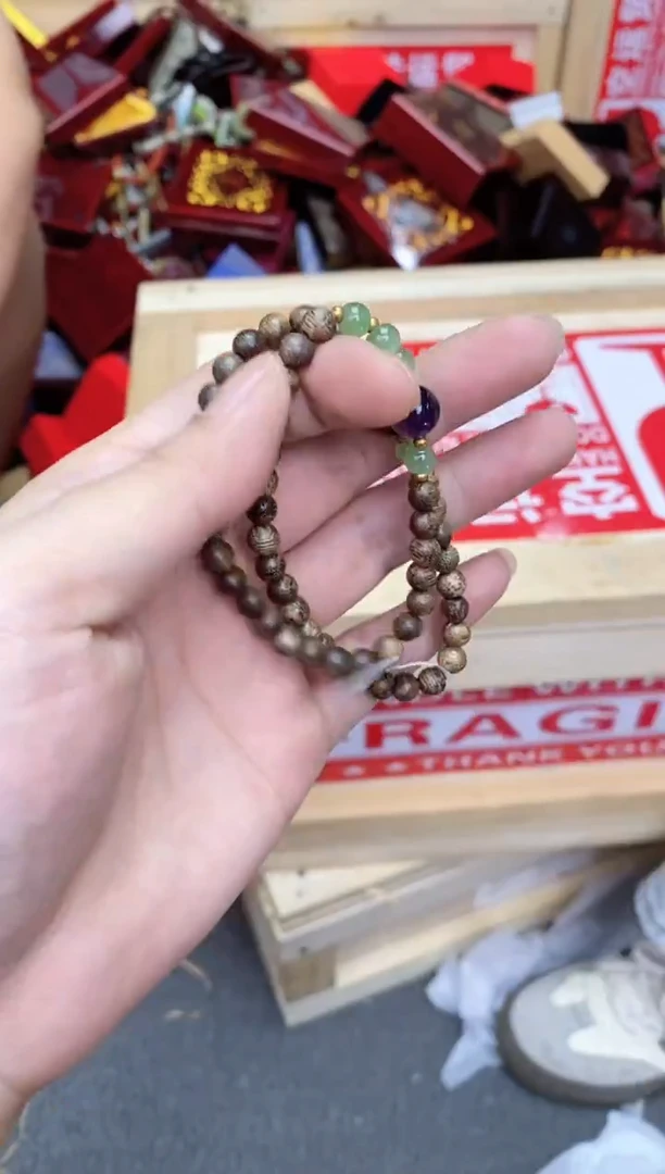 精选闪购手串搭配无礼盒