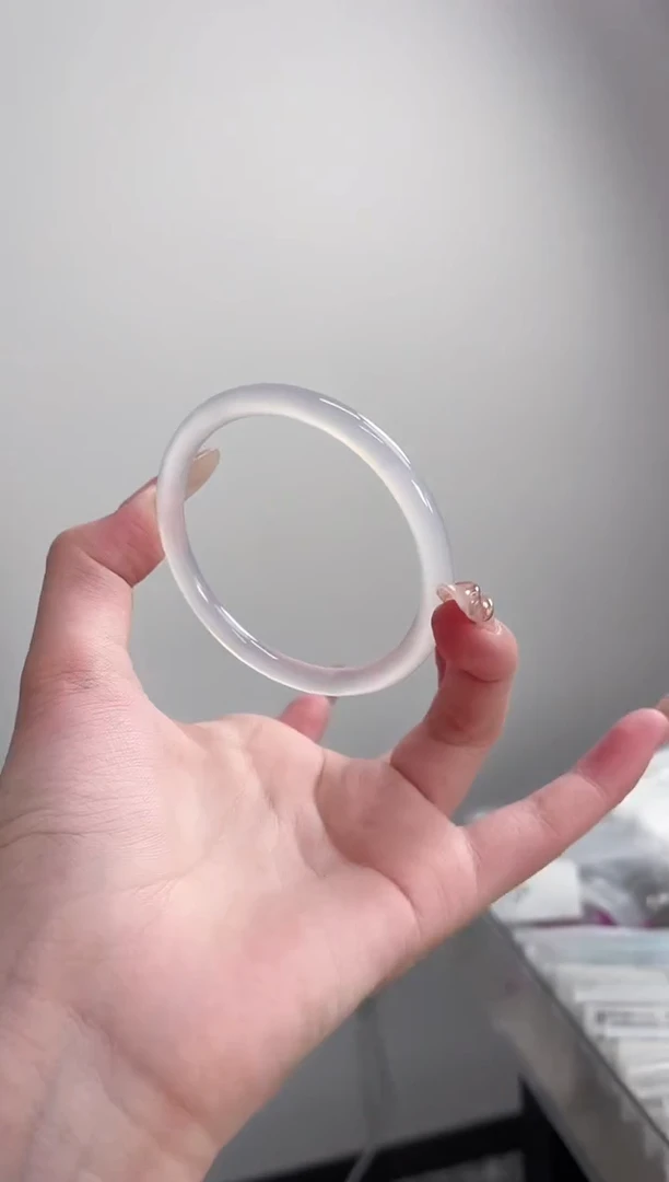 【闪购商品】玛瑙/玉髓手镯未镶嵌53-54圈