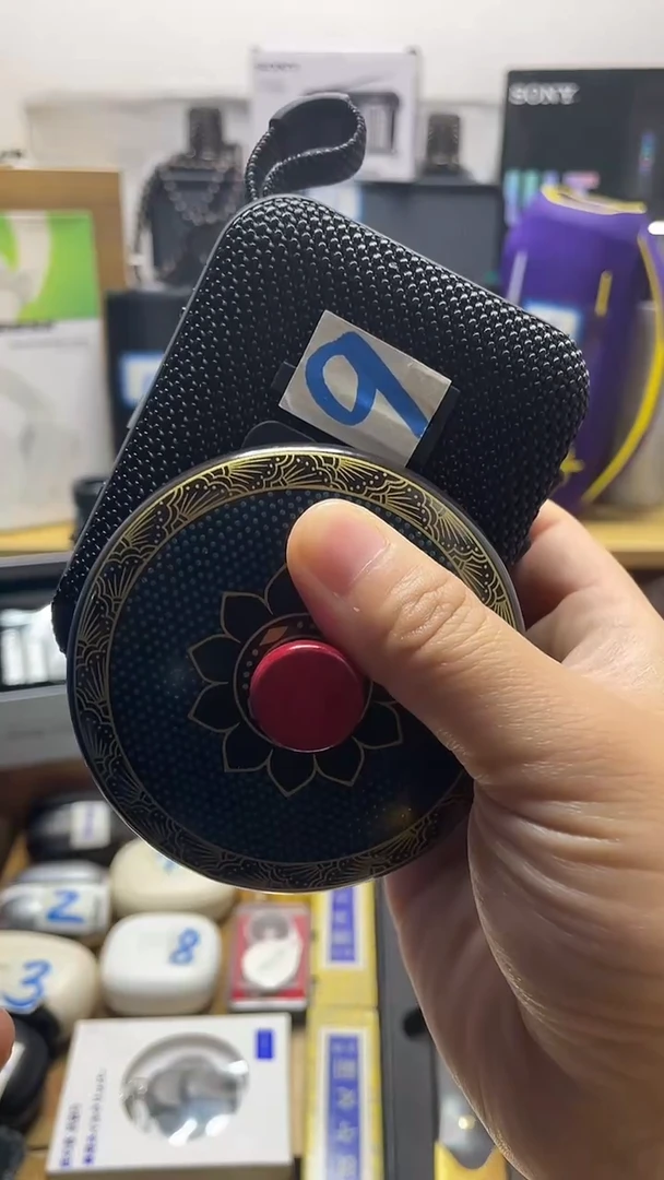 瓷片闪购商品 如图所示