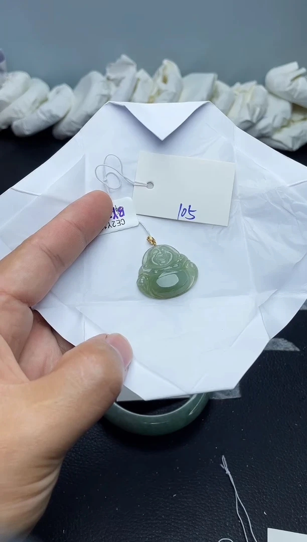 未镶嵌手镯翡翠105