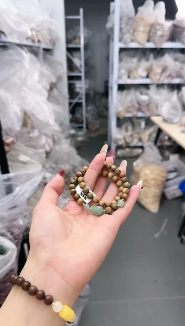 【闪购商品】维腊木（绿檀）手串未镶嵌S-C074130