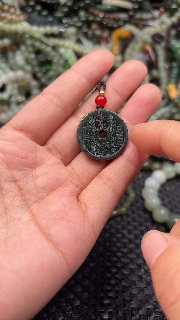 颈饰未镶嵌和田玉1