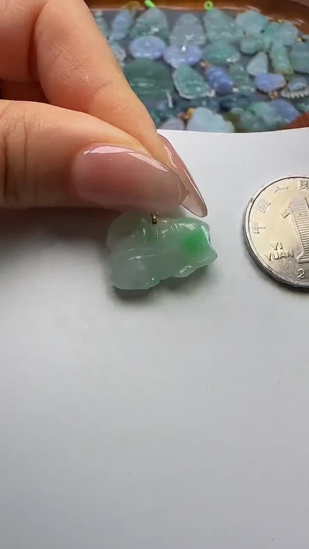 翡翠18K金镶嵌吊坠(不含链)唐马