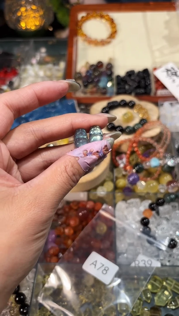 【闪购商品】水晶手串未镶嵌A79灰月卡9单个