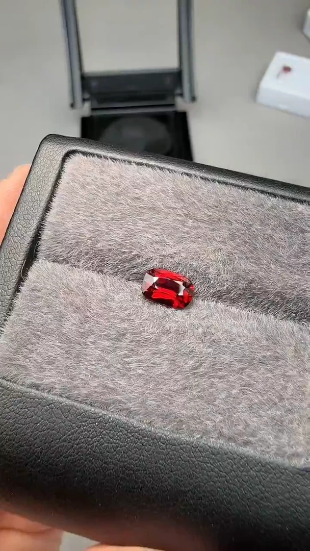 【闪购商品】尖晶石抹谷红未镶嵌1ct-A092-1p