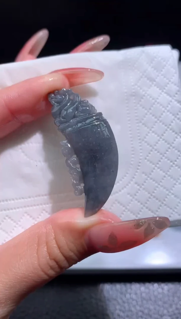 【闪购商品】定制翡翠未镶嵌龙牙