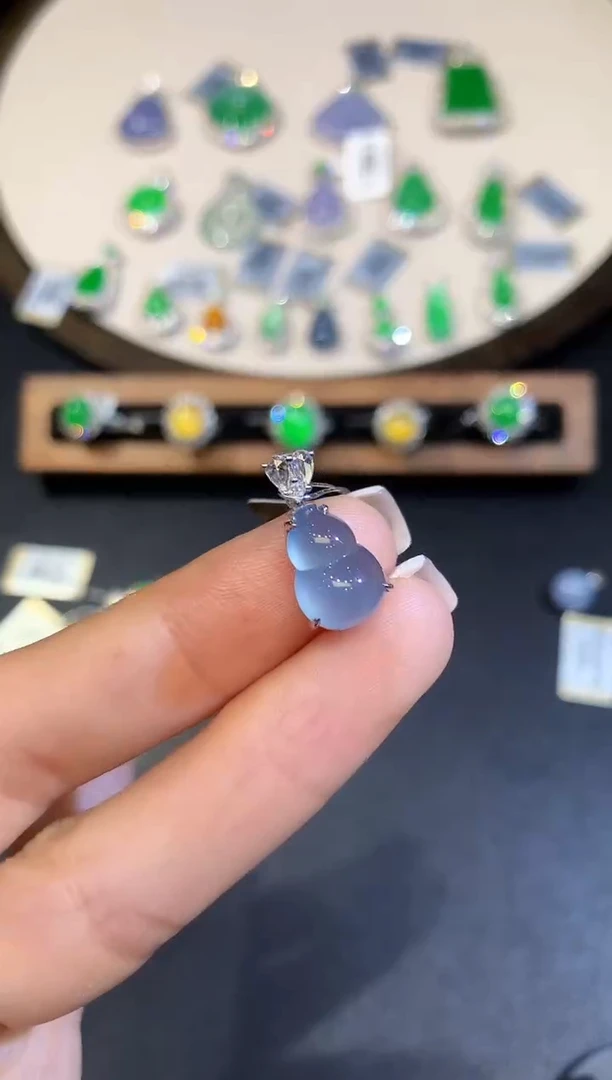 翡翠18K金镶嵌吊坠(不含链)CY多样性发其一