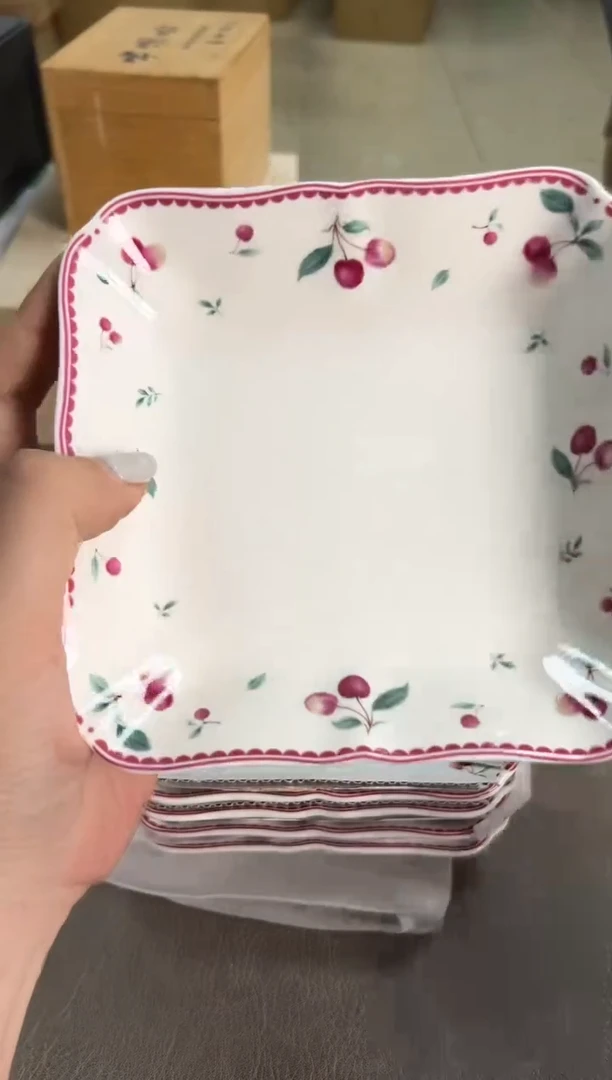 皮小桃瓷器 都是大漂亮