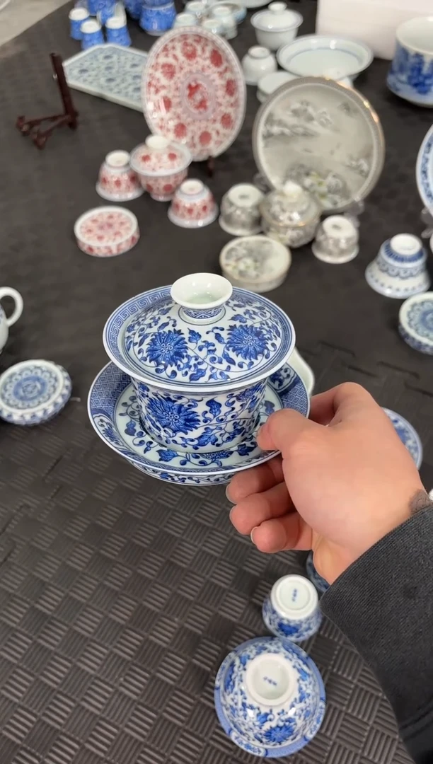 盖碗瓷景德镇陶瓷茶具青花缠枝莲点工马蹄盖碗