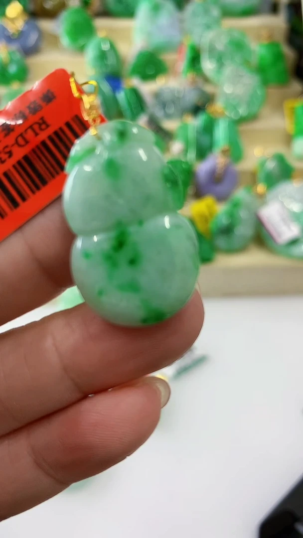 【闪购商品】翡翠吊坠(不含链)18K金镶嵌挂件
