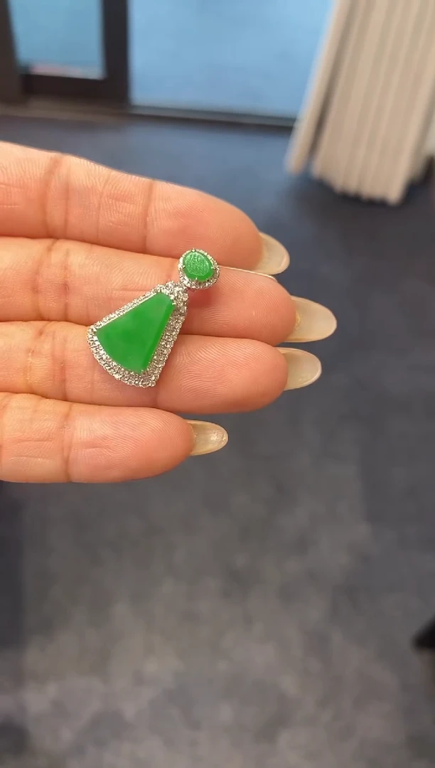 翡翠18K金镶嵌吊坠(不含链)无事牌