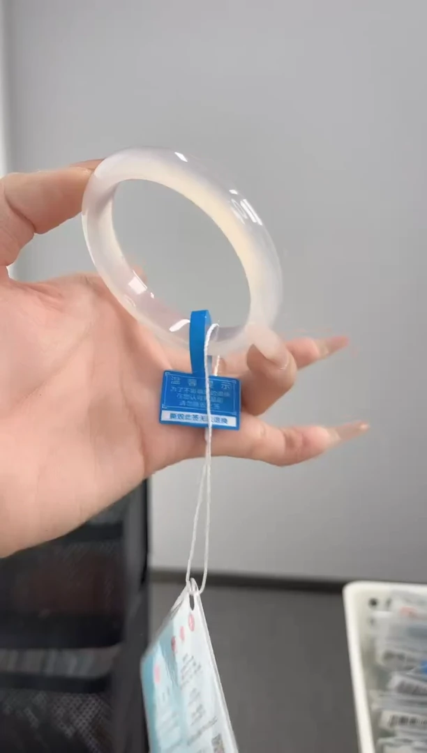 【闪购商品】玛瑙/玉髓手镯未镶嵌53-54圈