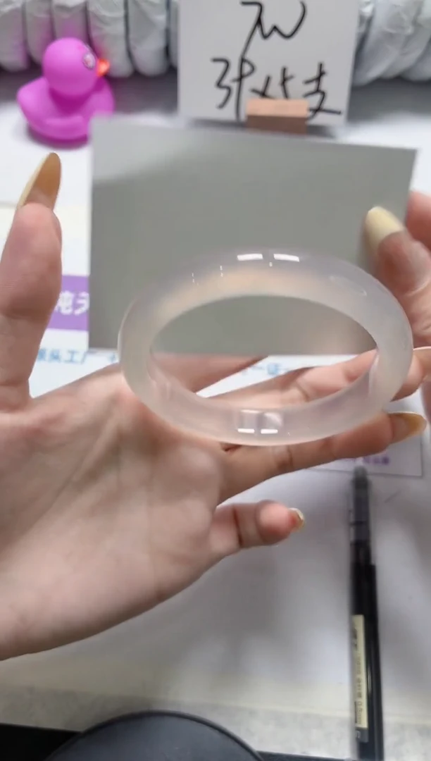 石英质玉手镯未镶嵌355-58.7荔枝