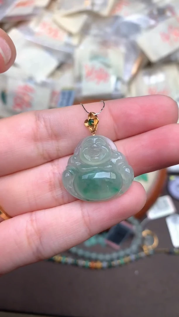翡翠挂件18K金镶嵌—