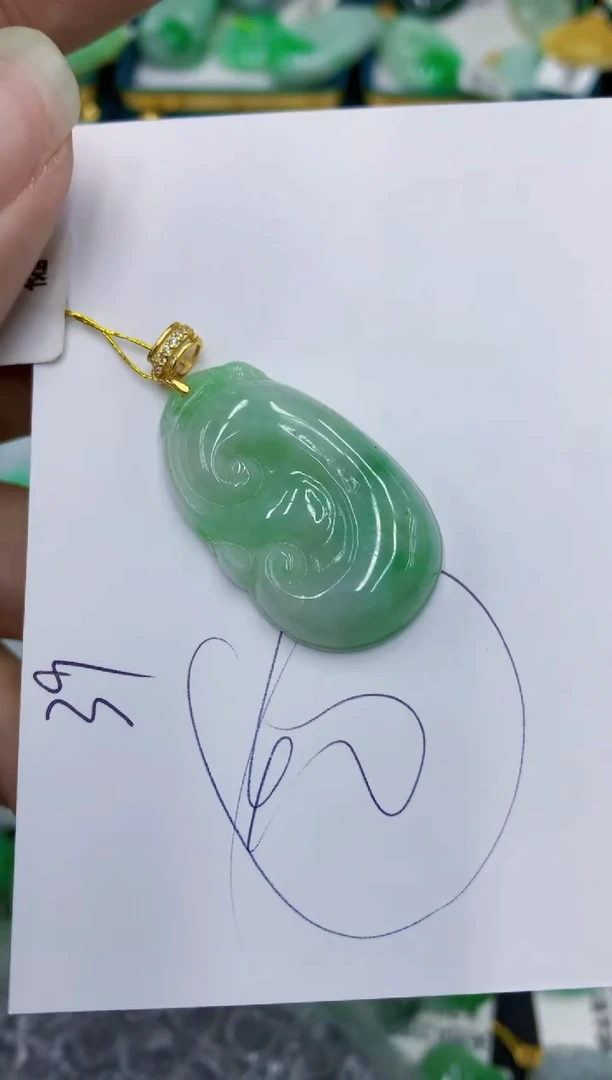 翡翠未镶嵌颈饰1111111111