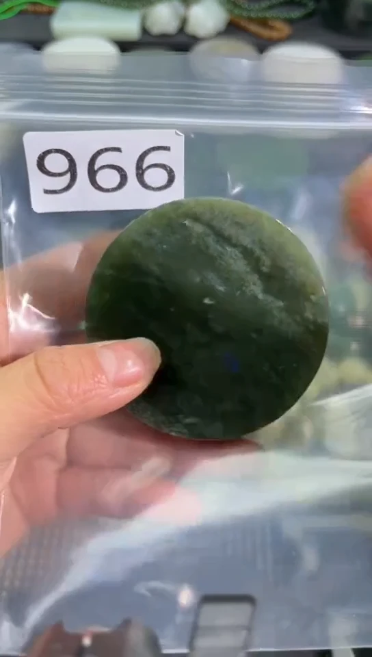 未镶嵌和田玉珠宝半成品镯芯