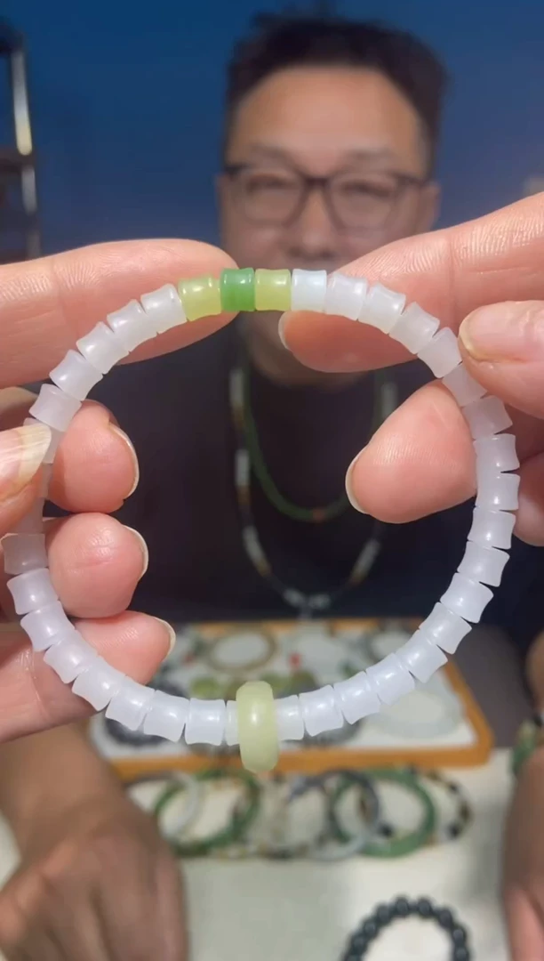 未镶嵌手链和田玉颜色多样性发货拍一发一