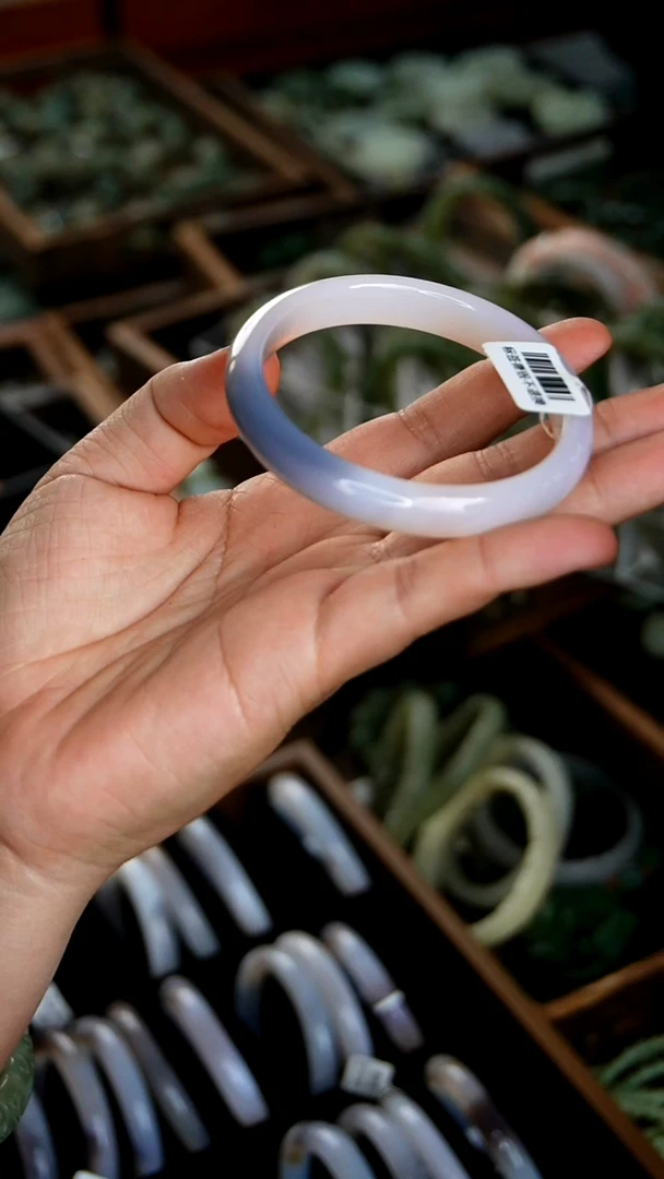 未镶嵌镯子玛瑙/玉髓1.6  58