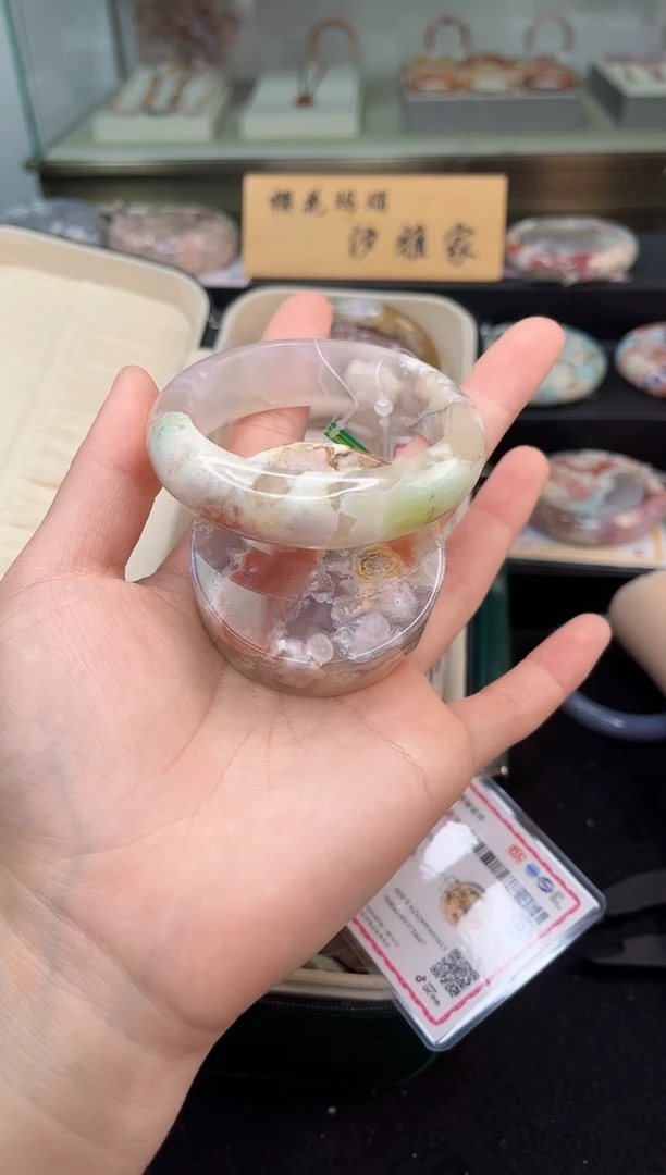 未镶嵌手镯石英质玉54圈口（赠品镯心）63320