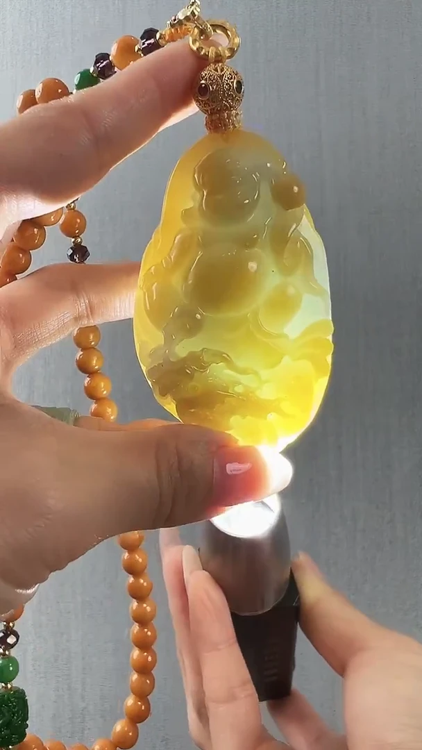 颈饰未镶嵌翡翠佛公