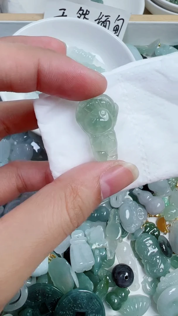 散珠翡翠683号链接，A货翡翠