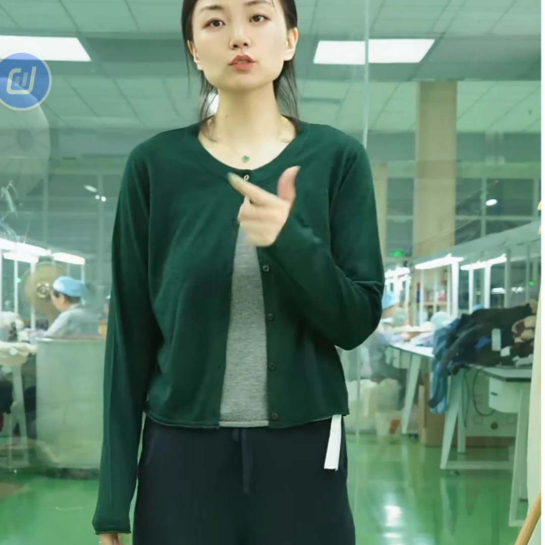 WANMU | 60桑蚕丝40山羊绒女轻职风长袖圆领毛针织衫时尚上衣